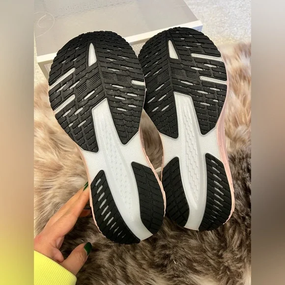 Brooks Women's Launch Athletic Shoes - White and Pink - Picture 8 of 8